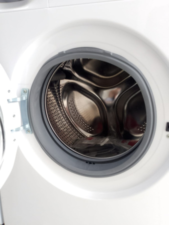 8db7836b-fc2d-4307-9b55-1274780584f4